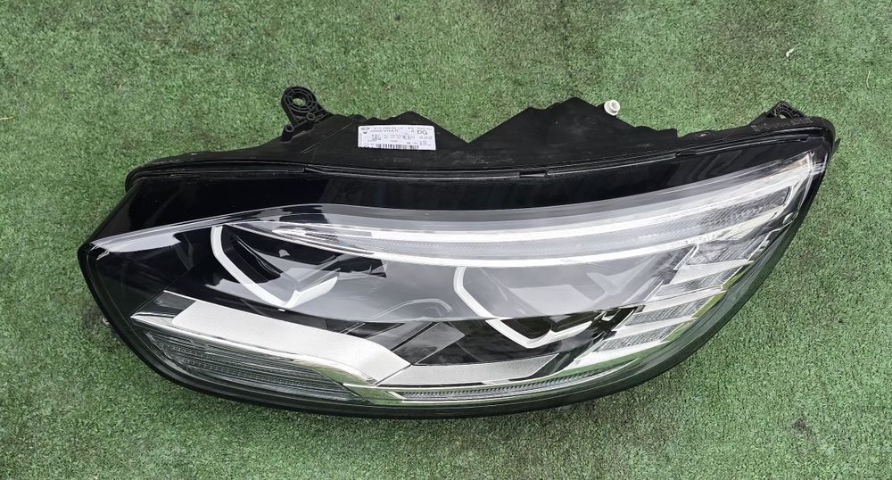 Farol/Ótica esquerda LED Renault Scénic IV [J9]