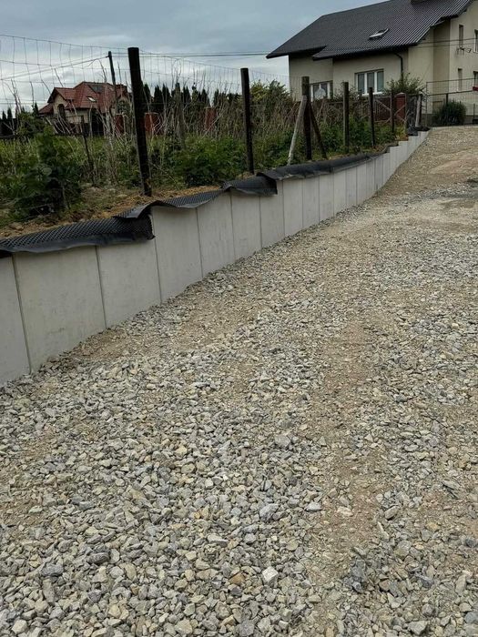 Roboty ziemne koparka ścianka mur oporowy typu L prefabrykowany Kraków