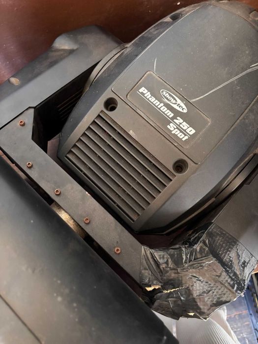 Cabeça móvel Showtec Phantom 250 Spot