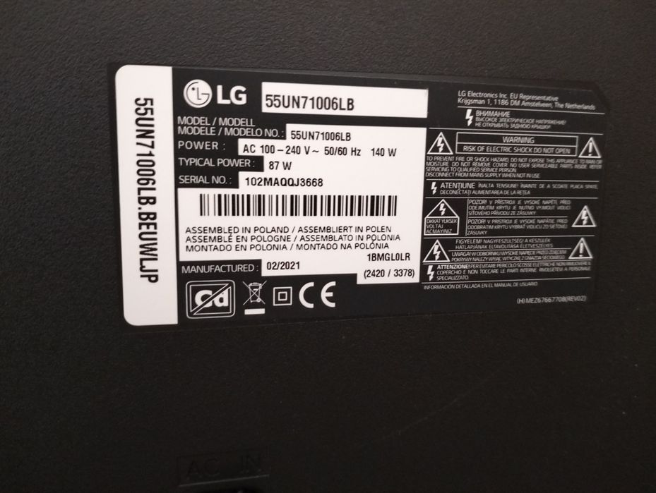 TV LG 55 " ( 140cm na diagonal)