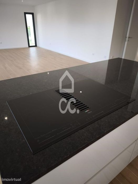 Apartamento T3 novo e pronto a habitar em Condeixa