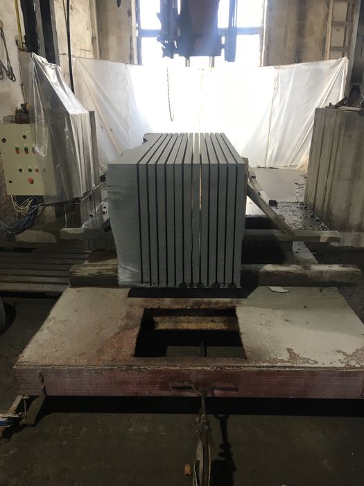 Пам‘ятники, сходи, підвіконники, столешні