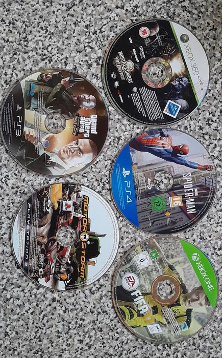 Conjunto de 3 jogos+5 cds danificados