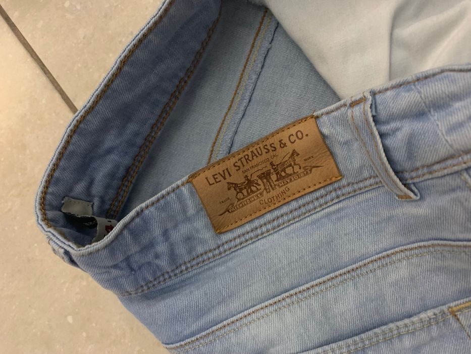 Levi’s 474 Loose Fit spodnie damskie jeans dzwony 30/32 wysoki stan