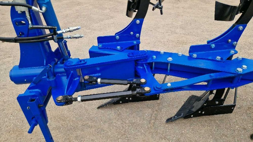 плуг оборотний 2, 2+1, 3