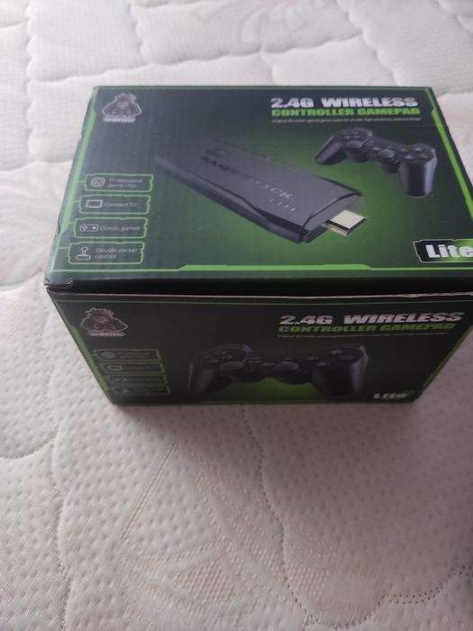 Ewwke m8 console de jogos de vídeo 2.4g duplo controlador sem fio jogo