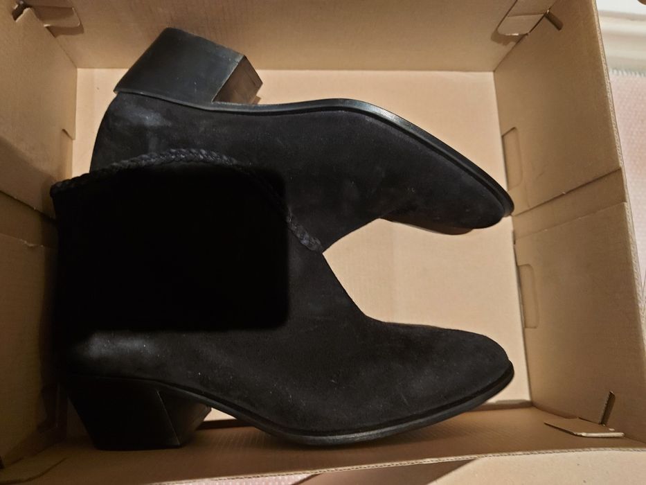 Bolins Zilian  cor Preto