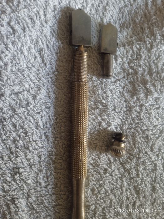 Стеклорез автоматический