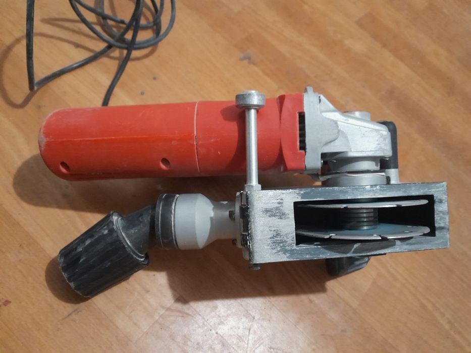 Bruzdownica Einhell TC-MA1300