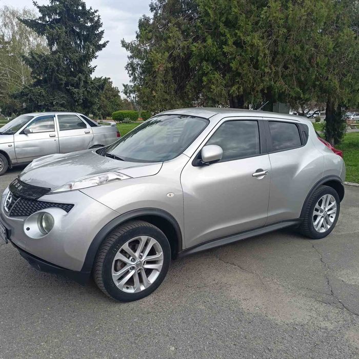 Нісан Жук 2011 1.6 AWD АКПП