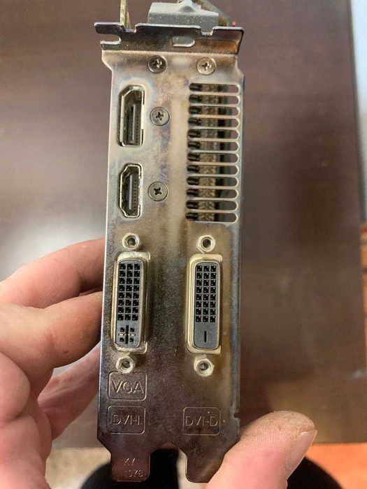 Placa Gráfica AMD Radeon R9 29064585229334018121