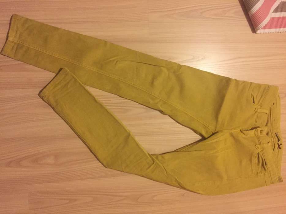 Stradivarius spodnie slim