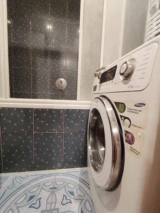 Продам 2к квартиру Малышева, Калиновая