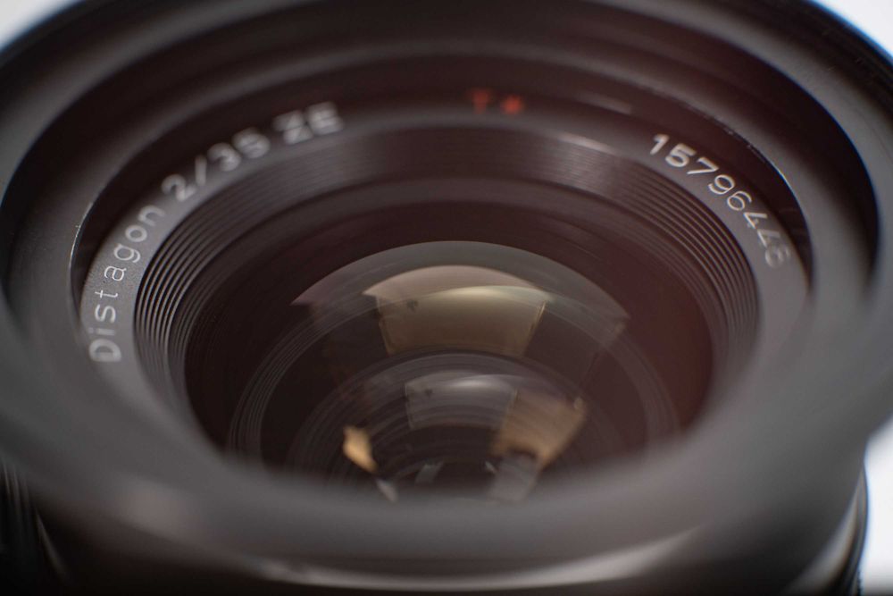 Zeiss ZE 35mm 2.0 Distagon T* mocowanie Canon EF