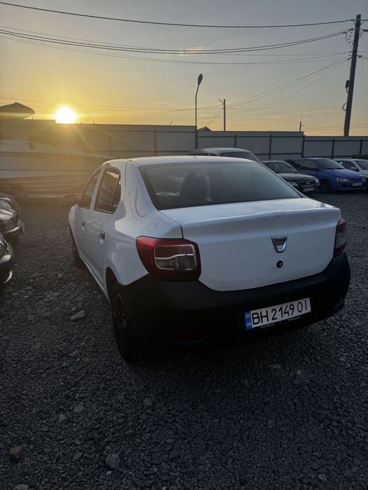 Продам Dacia Logan 2016 год 1.2л Газ-бензин