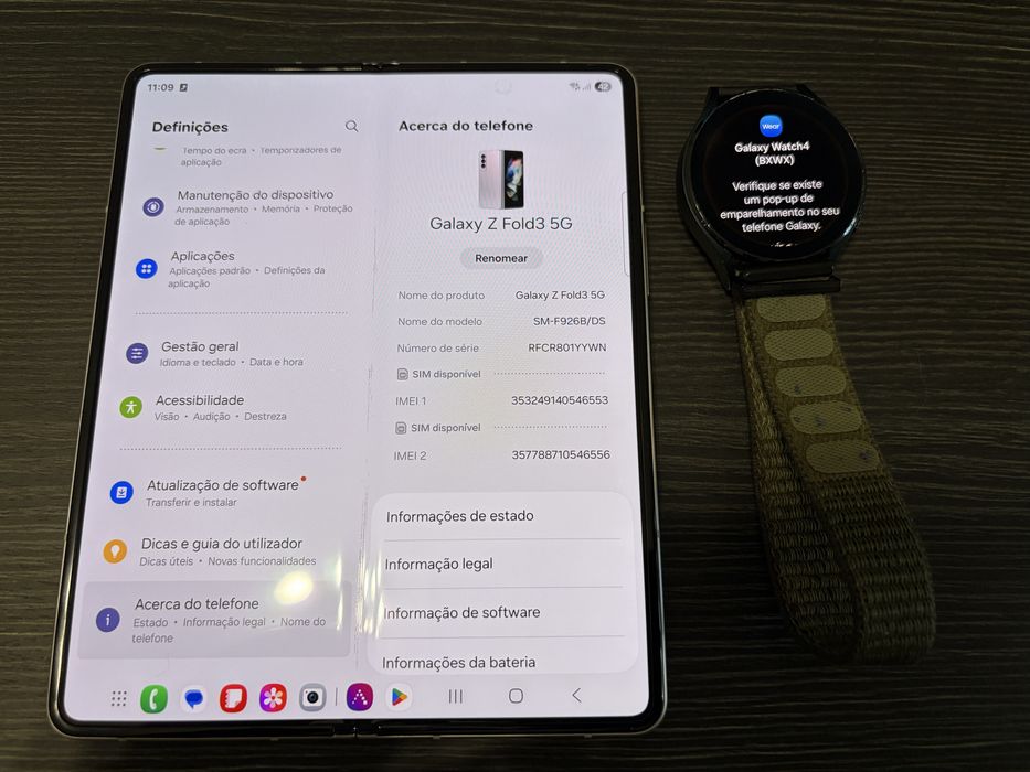 Samsung Galaxy Z Flip 3 + Galaxy Watch 4