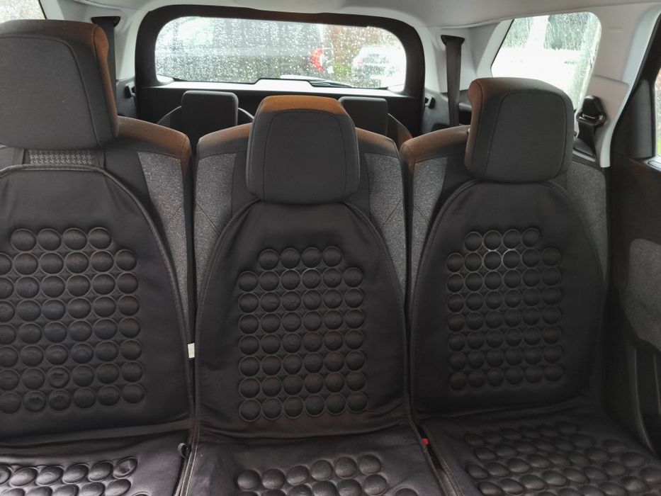 Peugeot 5008  7 lugares com 73000km