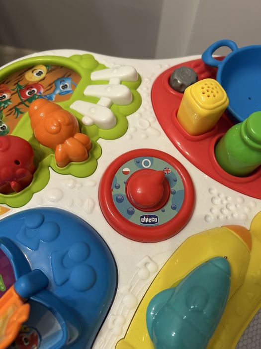 Stolik edukacyjny chicco Hobby polsko angielski