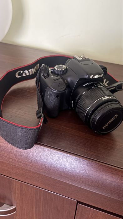 Canon EOS 550D + 2 obiektywy + torba Vanguard + ładowarka