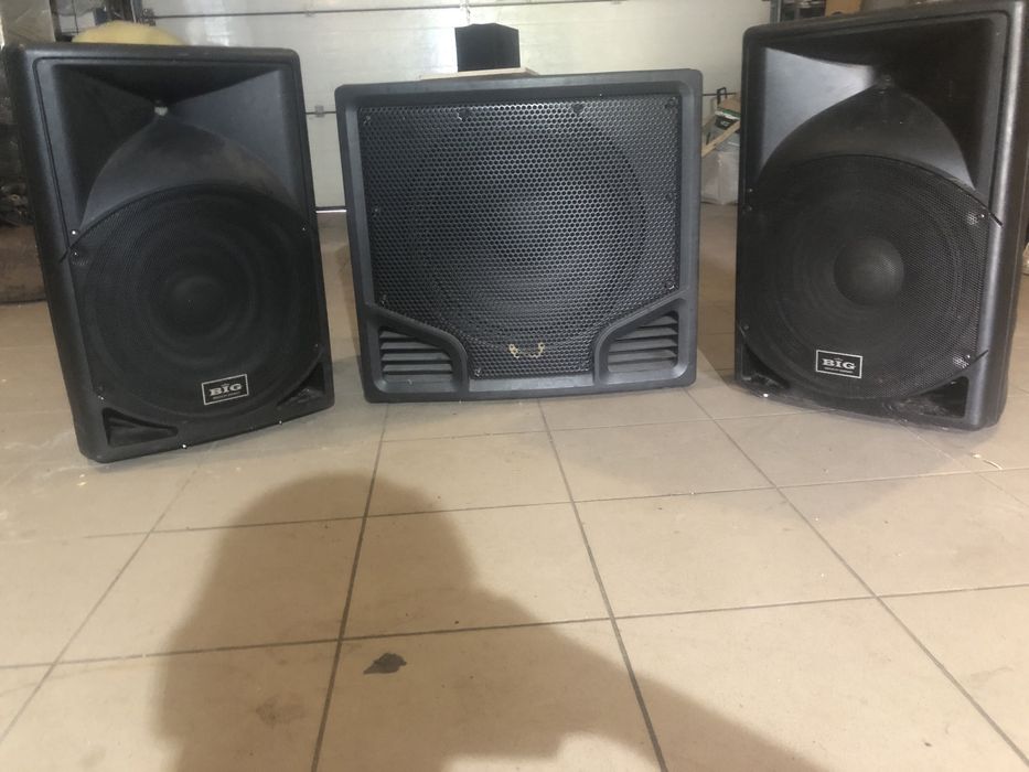 Калонки і сабвуфер від фірми BIG