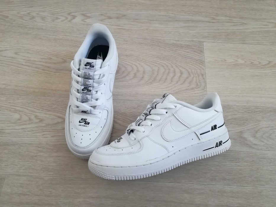 Кросівки шкіряні білі Nike Air Force 37 розмір
