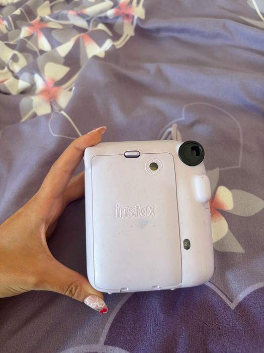 Máquina Fotográfica Instantânea FUJIFILM Instax Mini 12 Roxo