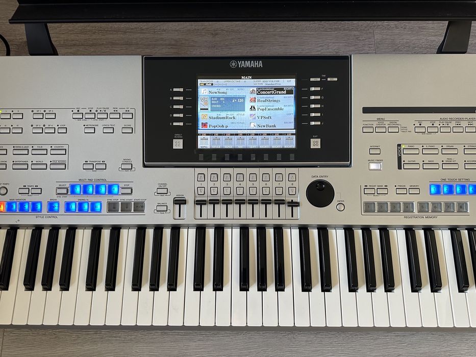 Yamaha Tyros 4 HD duzo styli