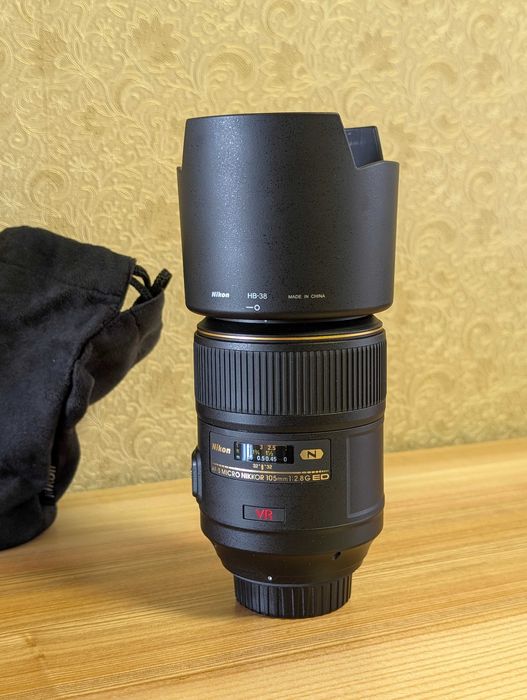 Макрооб'єктив Nikon AF-S Nikkor 105mm f/2.8G IF-ED VR MICRO