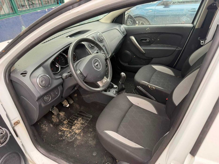 DACIA Sandero 0.9 TCE Salvado
