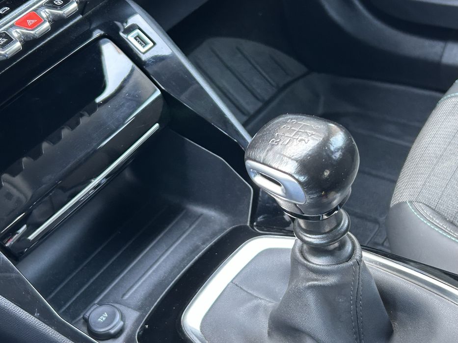 Pegueot 2008 1.5 hdi 03/2022