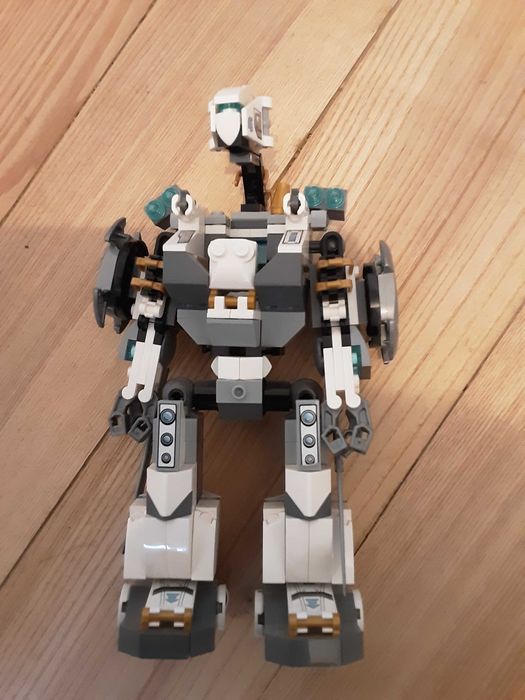 Lego ninjago 70737  starcie tytanów mech