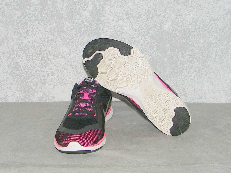 NIKE FLEX TRAINER 6 - LEKKIE - rozm 37,5 - Znakomite !!!