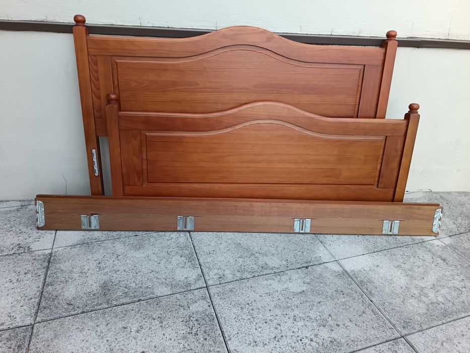 Cama Casal Madeira