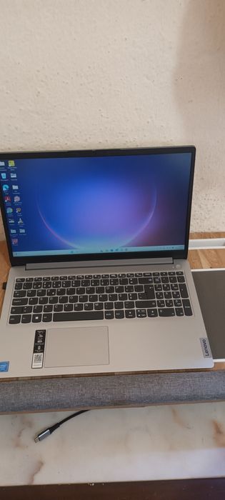 Portatil Lenovo super conservado