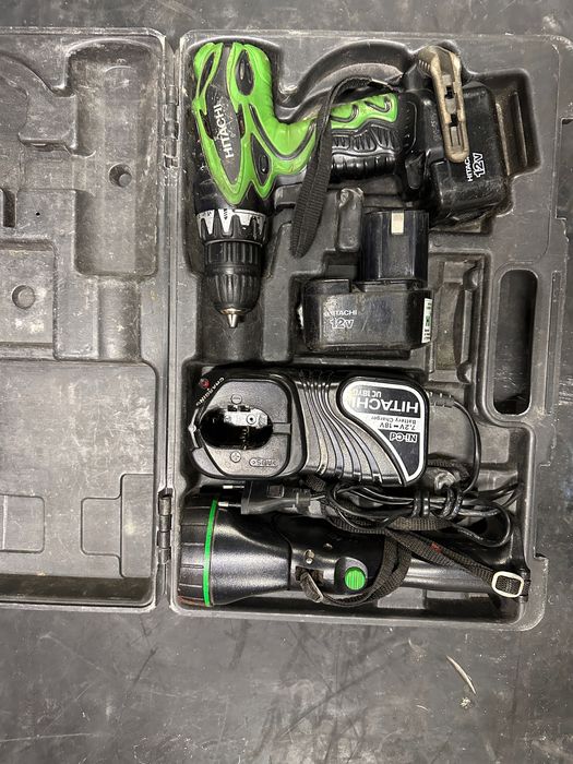 Wiertarko-wkrętarka akumulatorowa Hitachi DS12DVF3 używana