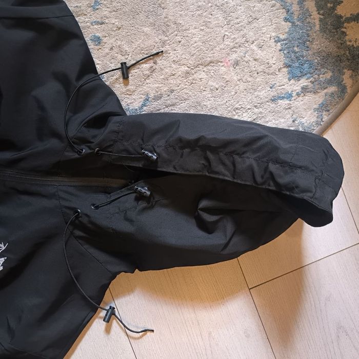 вітровка Arcteryx