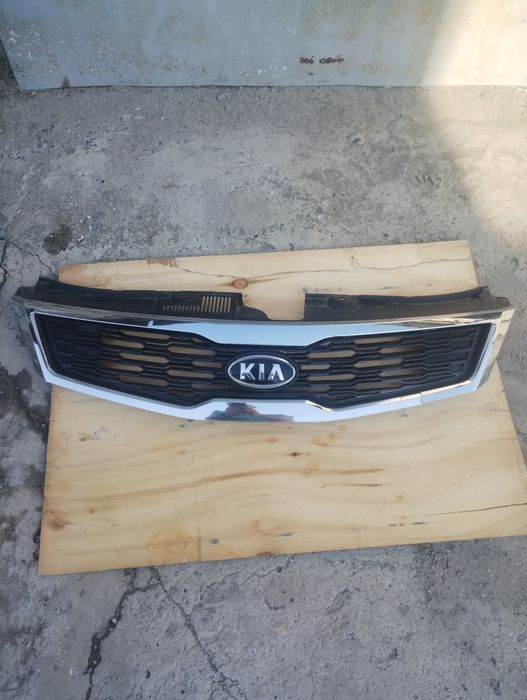Решітка радіатора Kia Ceed