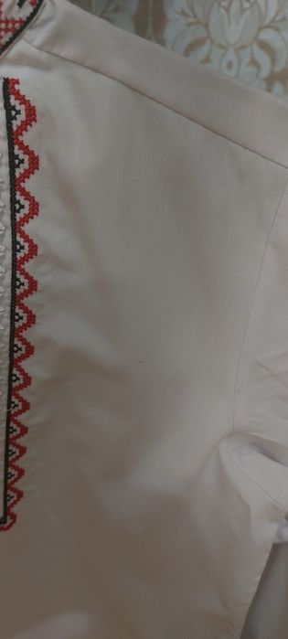 Продам вишиванку на хлопчика