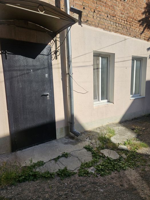 Продаю 3к  квартиру в самом центре ,идеально под бизнес