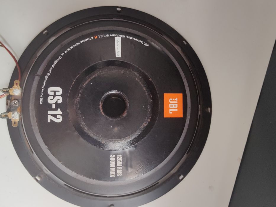 Subwoofer jbl...