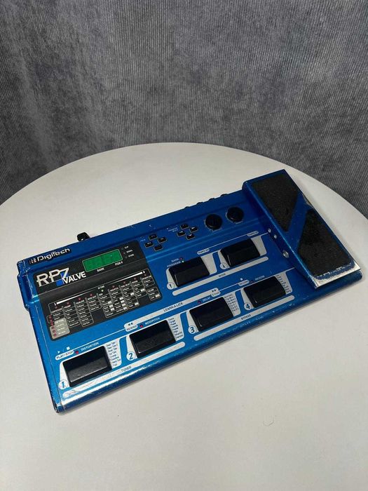 Lampowy multiefekt gitarowy Digitech rp7 valve