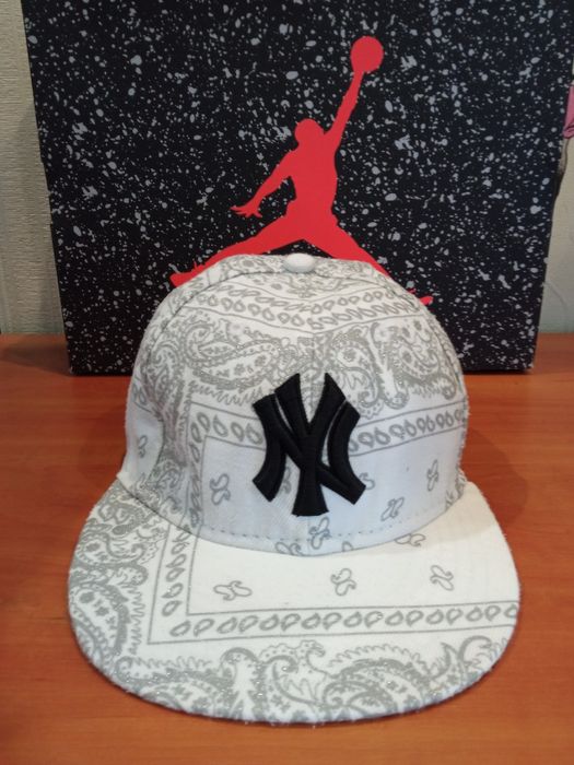 Продам бейсболку  bandan print New York Yankees New  Cap Paisley