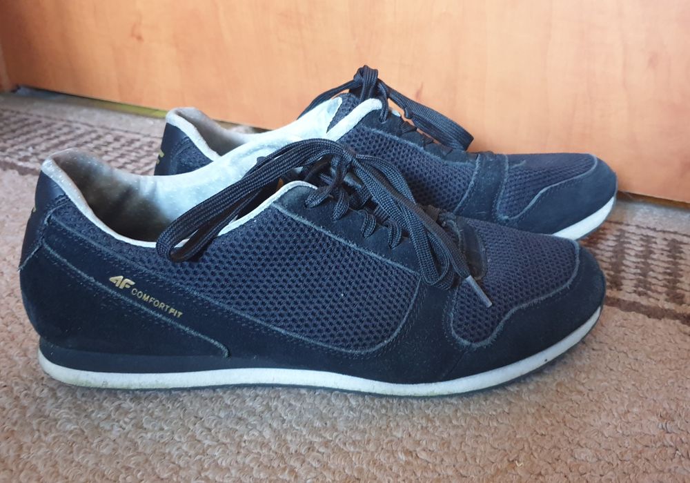 Damskie buty sportowe 4F