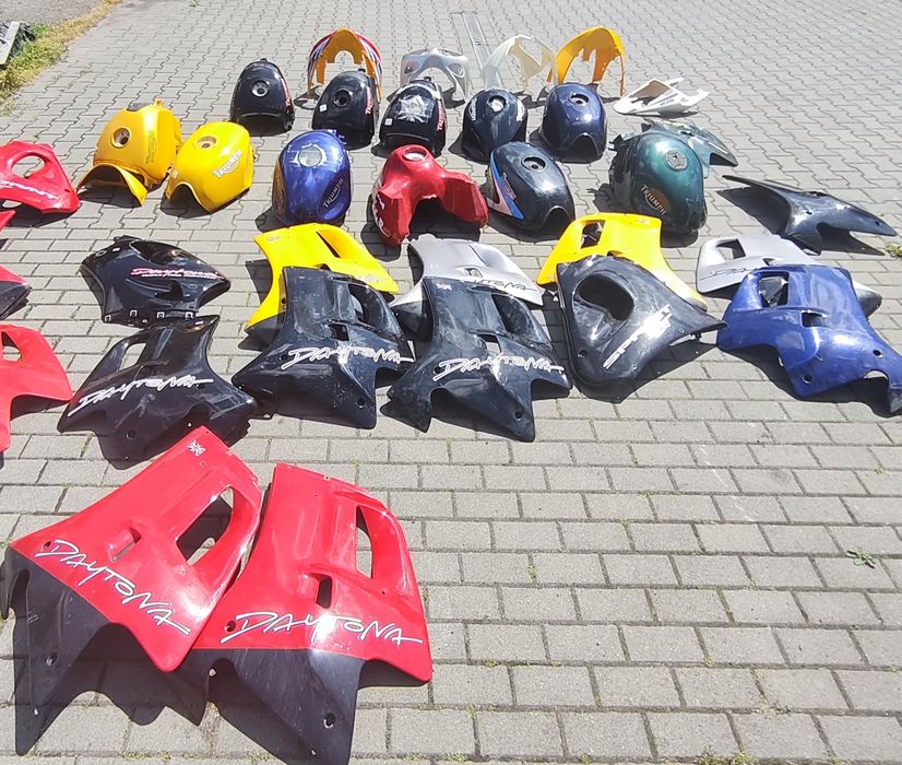 Triumph Daytona trident tiger Czasza  osłona plastik owiewka przednia boczek zbiornik bak