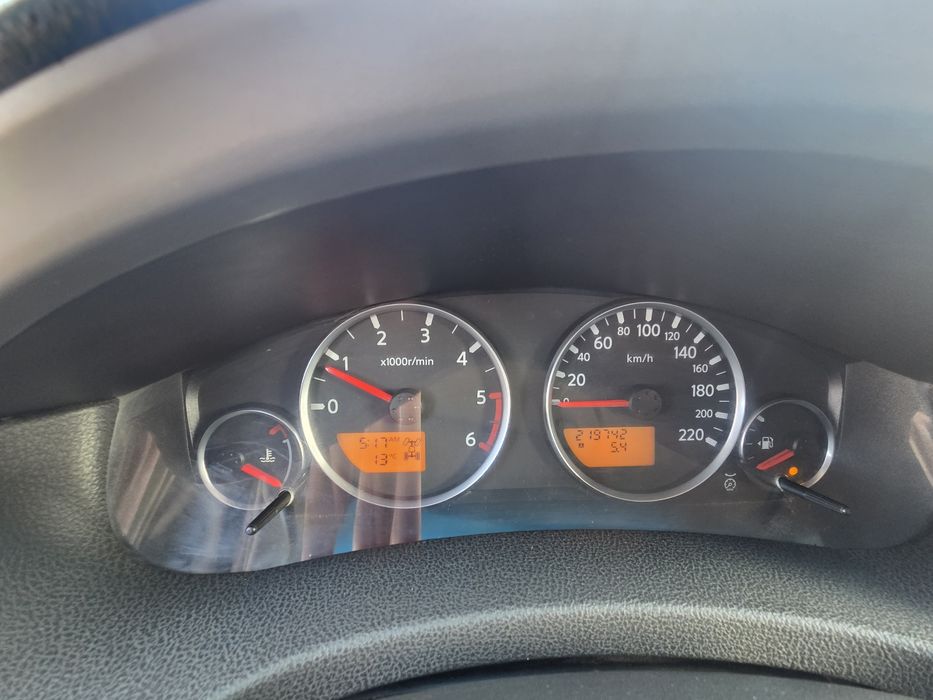 Nissan Pathinder 7l
