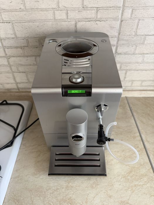 Кавомашина Jura Ena5 Piano Black Cappuccino