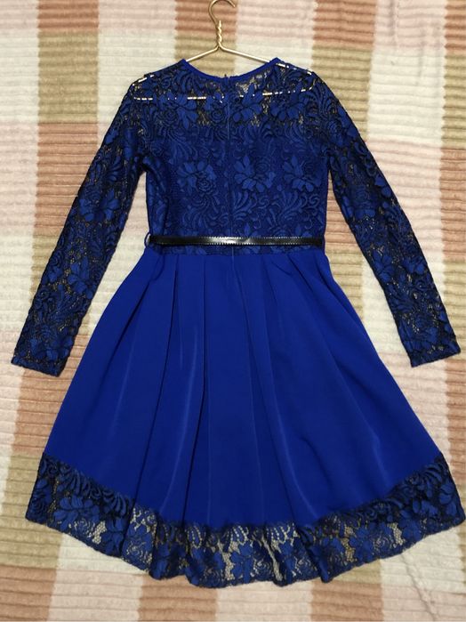 Плаття з ремінцем