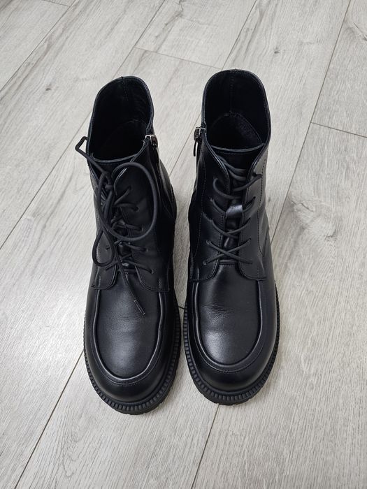 Черевики шкіряні,ботинки