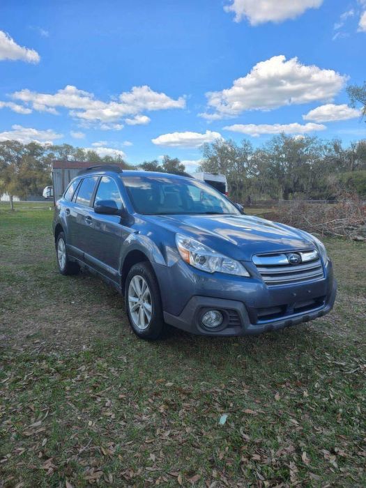 Subaru Outback Limited      2013