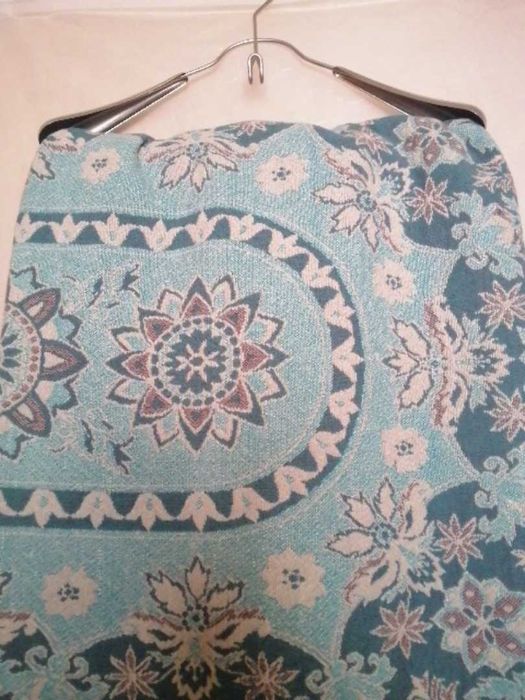 Покрывало двухцветное.